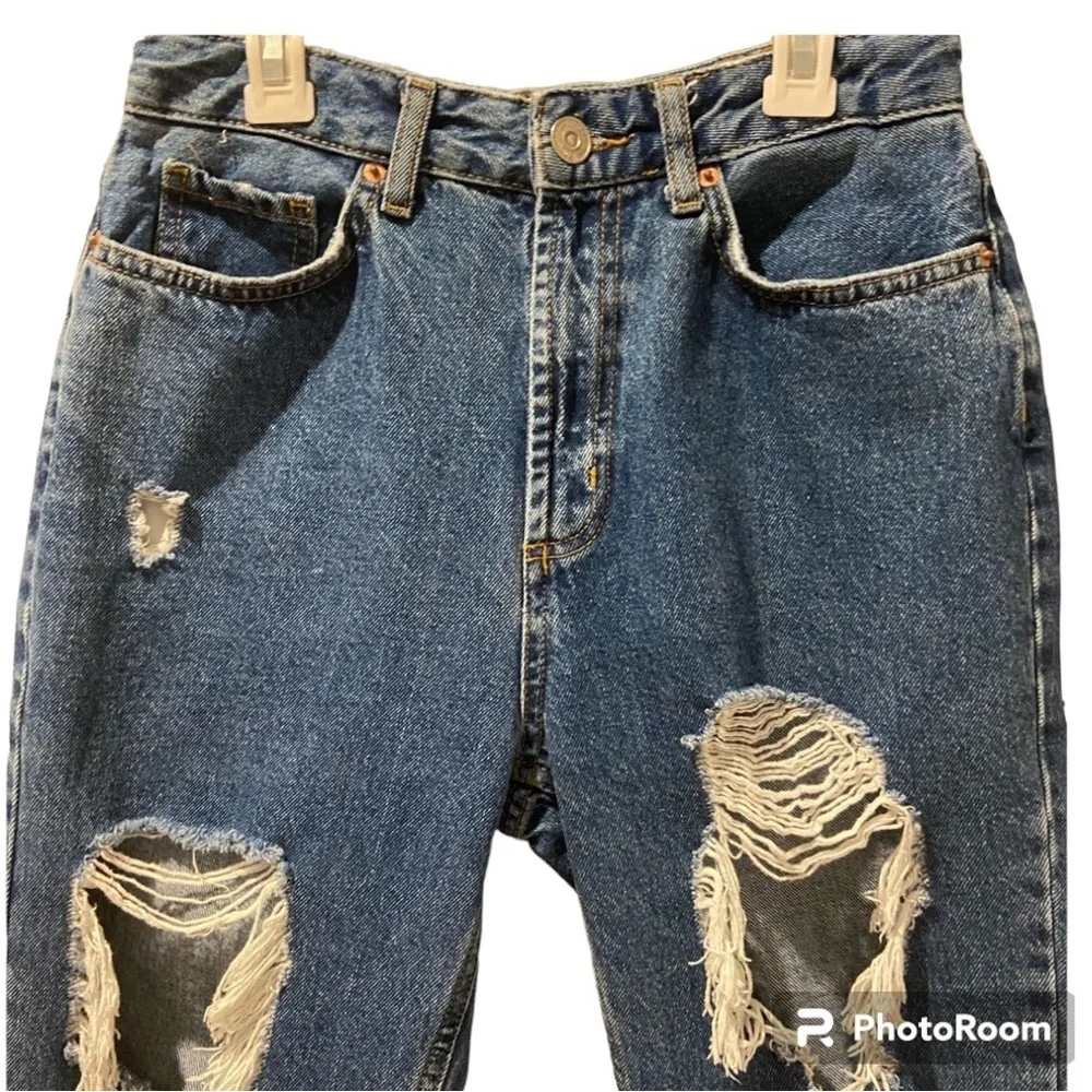 BDG Urban Outfitters Mom High Rise Distressed Jeans-W 26 Y2K